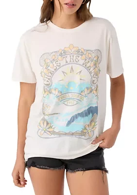 Women's Chase the Waves Graphic T-Shirt