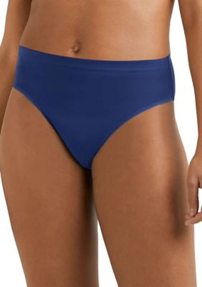 Barely There® Invisible Look High Leg Panty