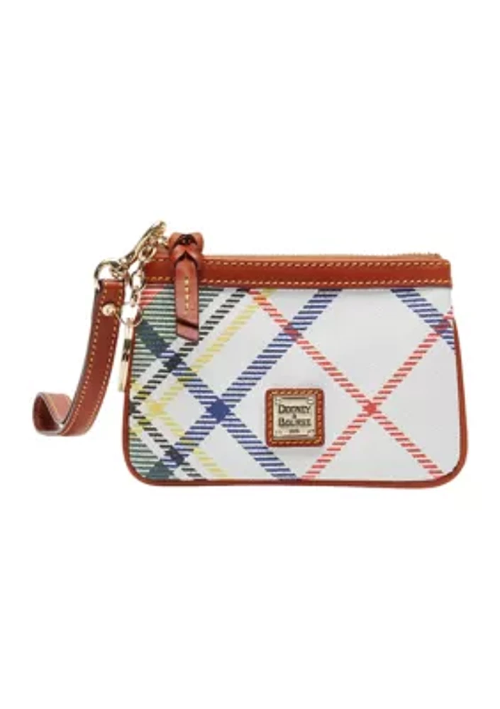 Gifting - Medium Tartan Wristlet