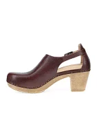 Sassy Heeled Clogs