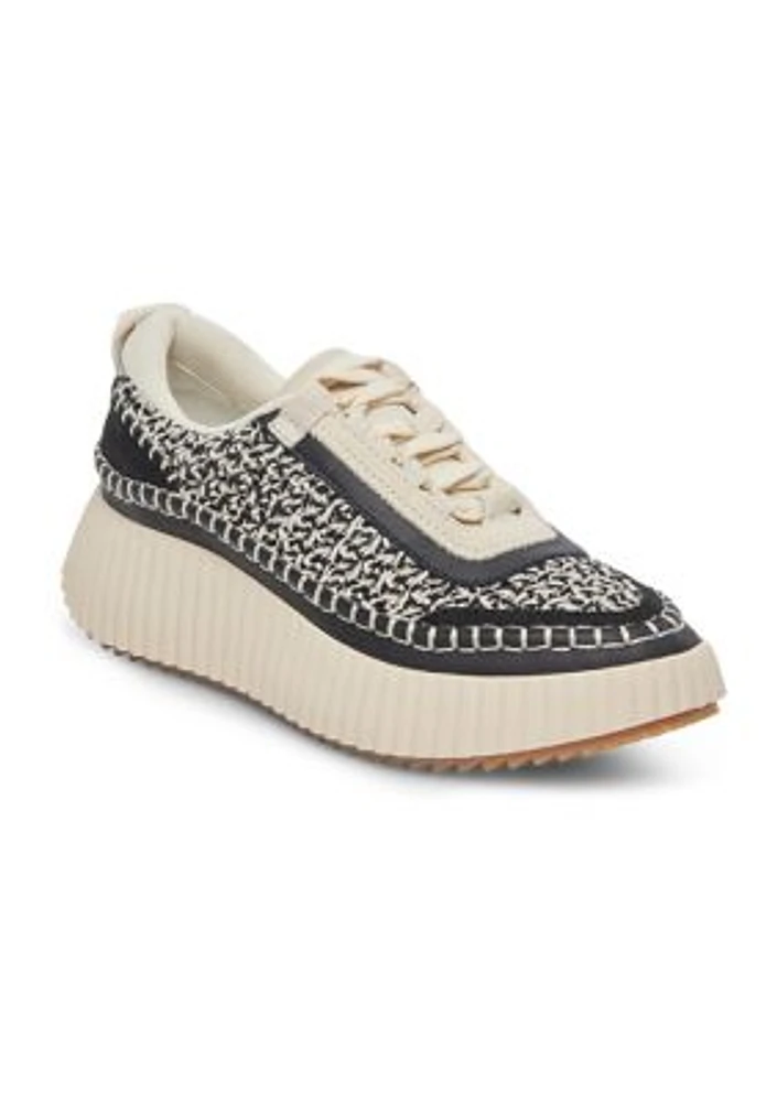 Dolen Sneakers