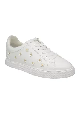 Lulu Sneakers