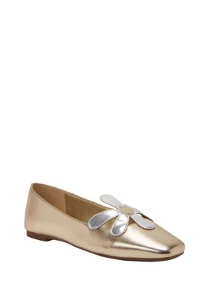 The Evie Daisy Flat