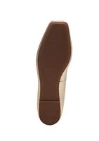 The Evie Daisy Flat