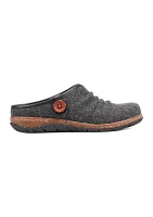 Enchant Round Toe Slip On Casual Clogs