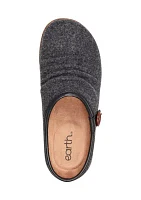 Enchant Round Toe Slip On Casual Clogs