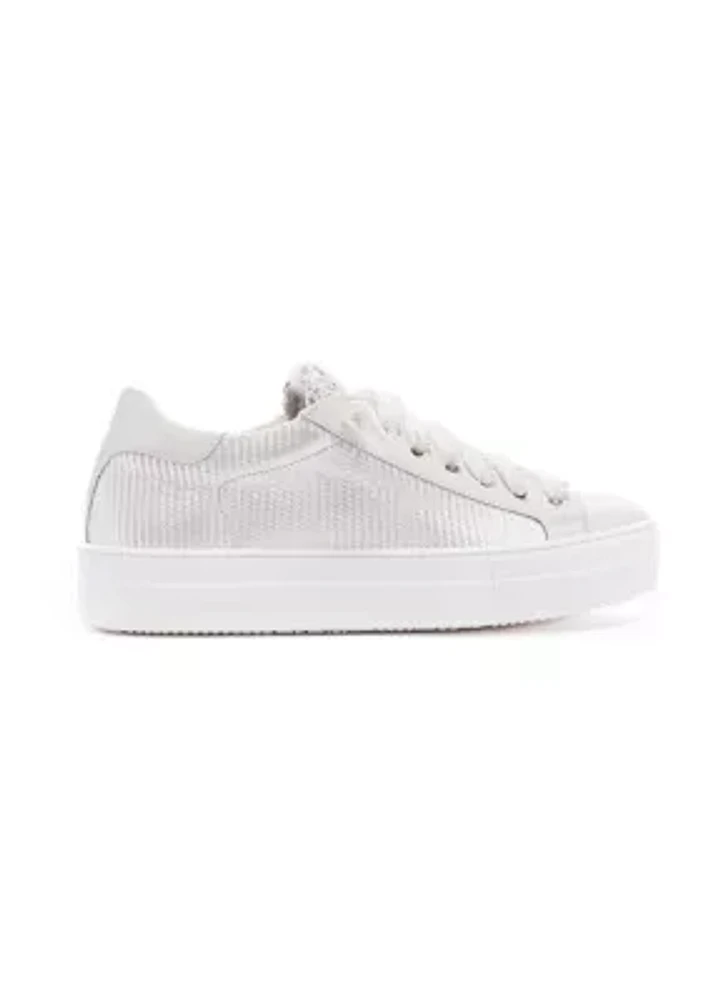 Thea Sneakers