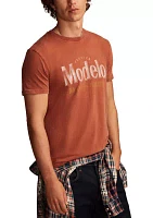 Modelo Bottle Graphic T-Shirt