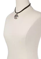 Silver Tone Pendant Necklace 