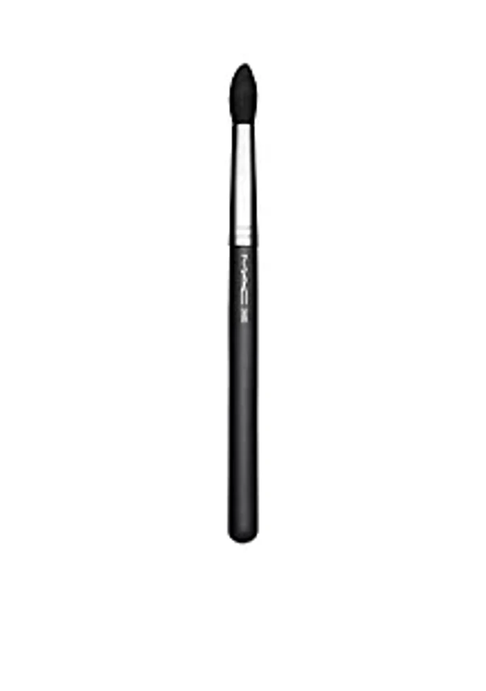 MAC 240S Large Tapered Blending Brush