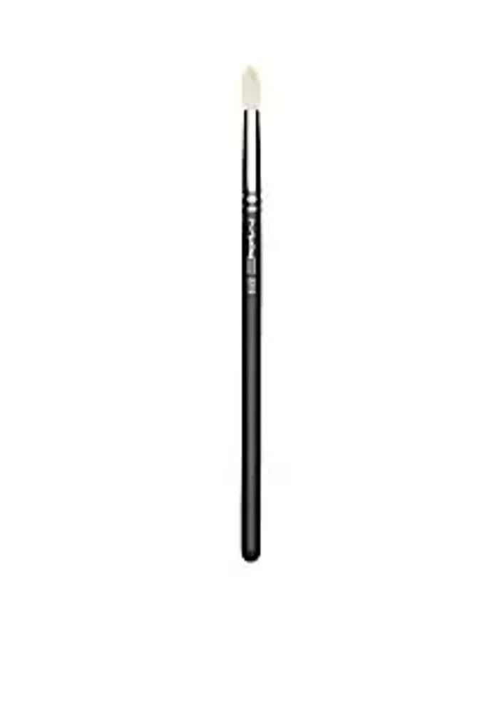 MAC 221S Mini Tapered Blending Brush