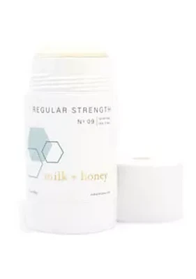 milk + honey Regular Strength Deodorant No.09 Lavender, Tea Tree