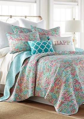 Karola Full/Queen Quilt Set