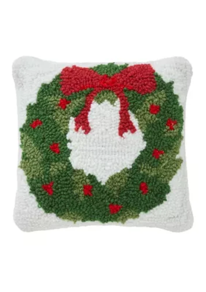 Hooked Wreath Throw Pillow