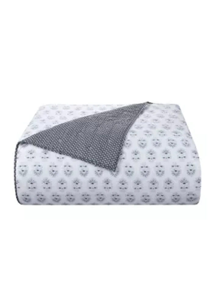 Oceanside Gray Quilt