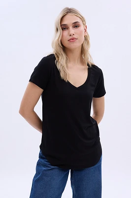 Short Sleeve V-Neck Relaxed Tee