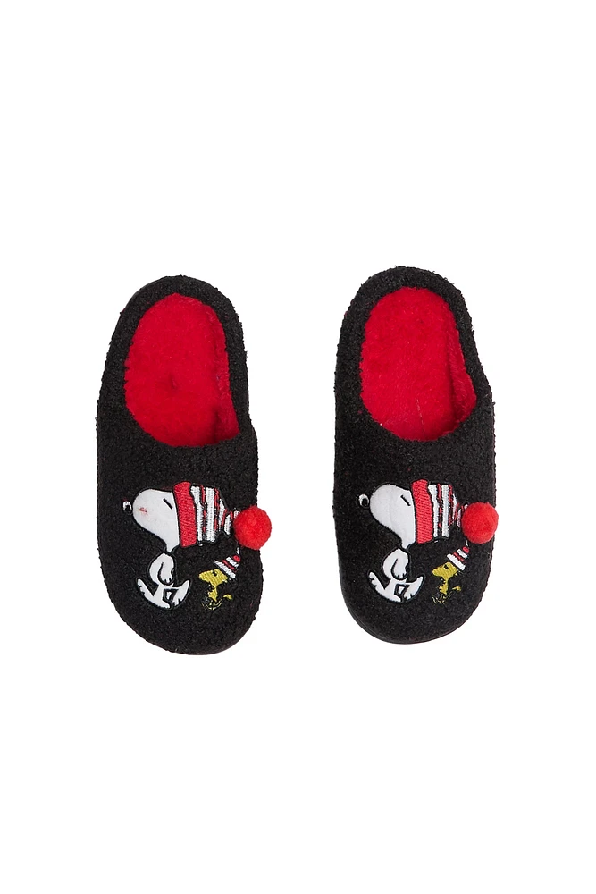 Peanuts Snoopy Pom Beanie Slippers