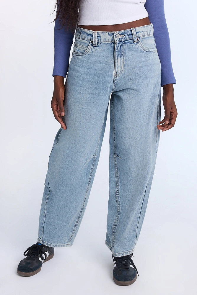 AERO Mid Rise Barrel Jeans