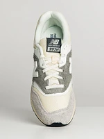 MENS NEW BALANCE THE 997 - LIGHT ALUMINUM SNEAKER