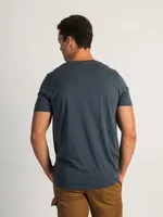 VICTOR V-NECK TEE