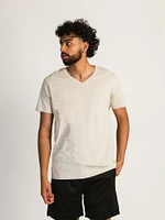 T-SHIRT VICTOR COL EN V – MOSS