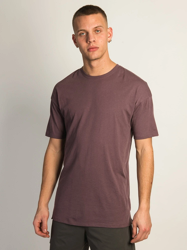 LONG FIT T-SHIRT
