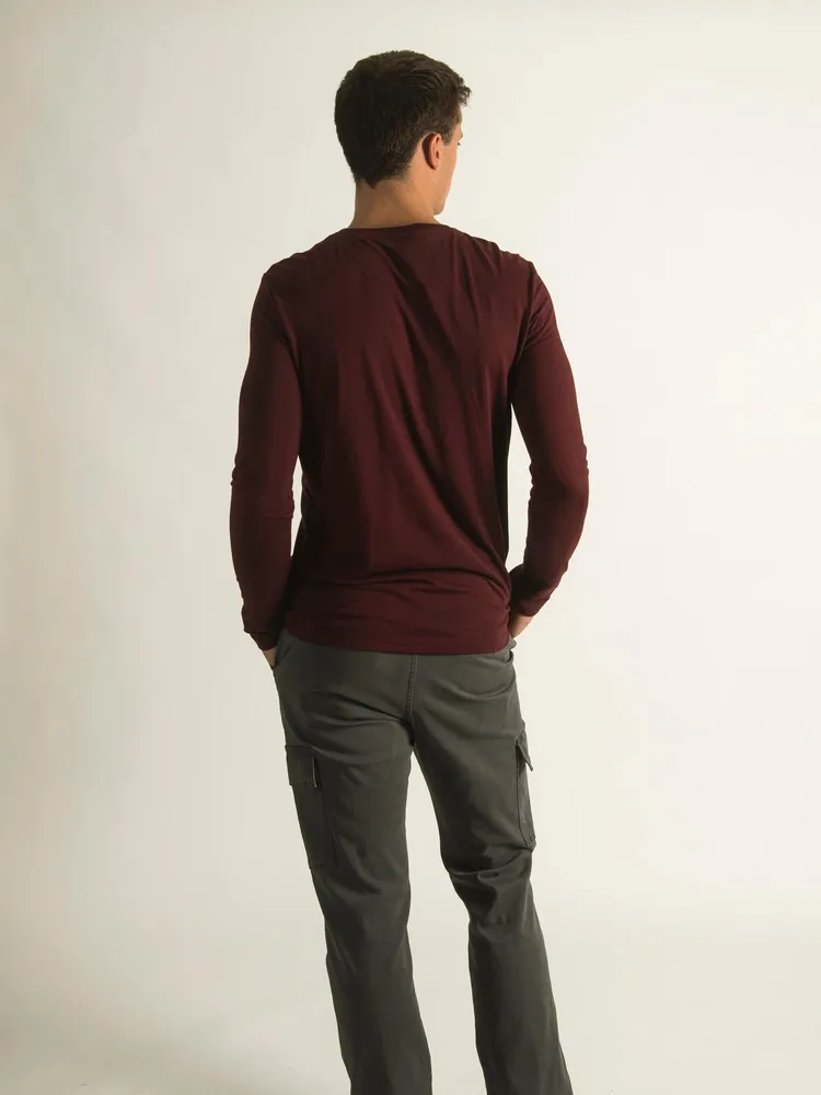 LONG SLEEVE CREWNECK T-SHIRT - CLEARANCE