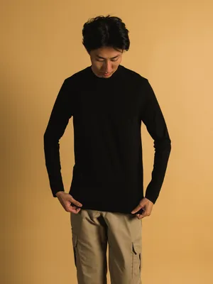 LONG SLEEVE MOCKNECK T-SHIRT