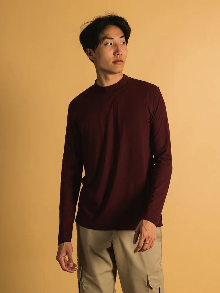 LONG SLEEVE MOCKNECK T-SHIRT