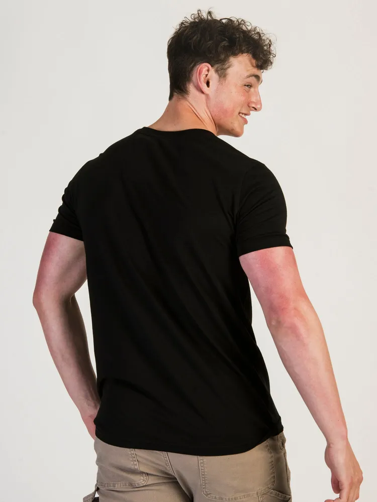 VICTOR V-NECK TEE - BLACK