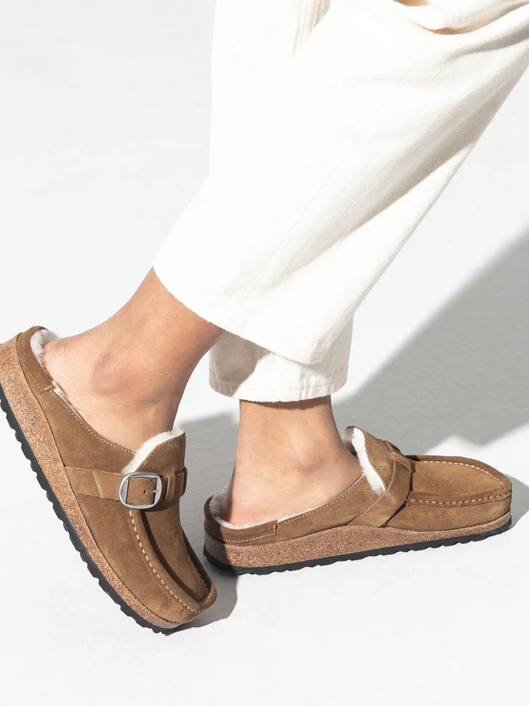 WOMENS BIRKENSTOCK BUCKLEY SHEARLING NARROW CLOGS