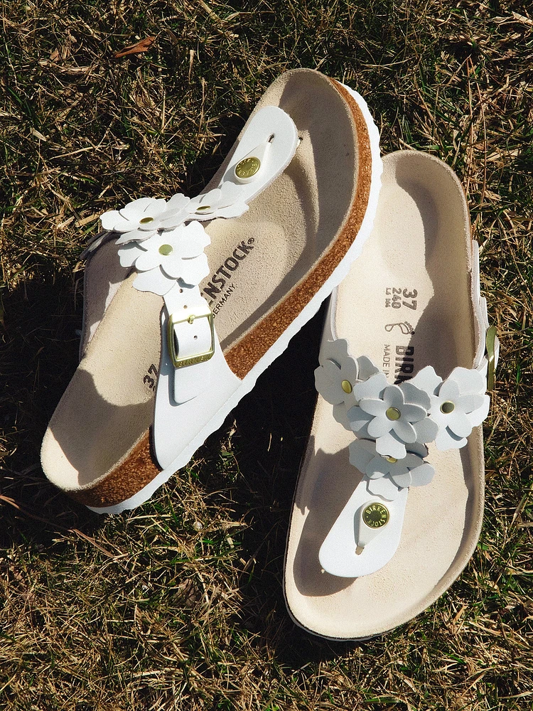 WOMENS BIRKENSTOCK GIZEH FLOWER LEATHER SANDALS