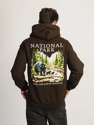 HOODIE BOY MEETS GIRL NATIONAL PARK