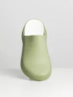 WOMENS COUGAR SVEN SLIP ON