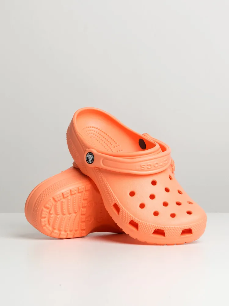 WOMENS CROCS CLASSIC PAPAYA CLOG - CLEARANCE