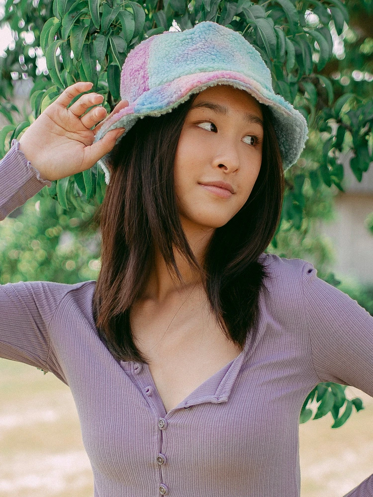 DLG BUCKET HAT - RAINBOW SHERPA CLEARANCE