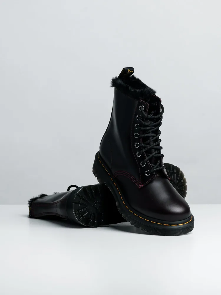 WOMENS DR MARTENS 1460 SERENA