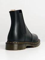 MENS DR MARTENS VEGAN 2976 BOOT - CLEARANCE