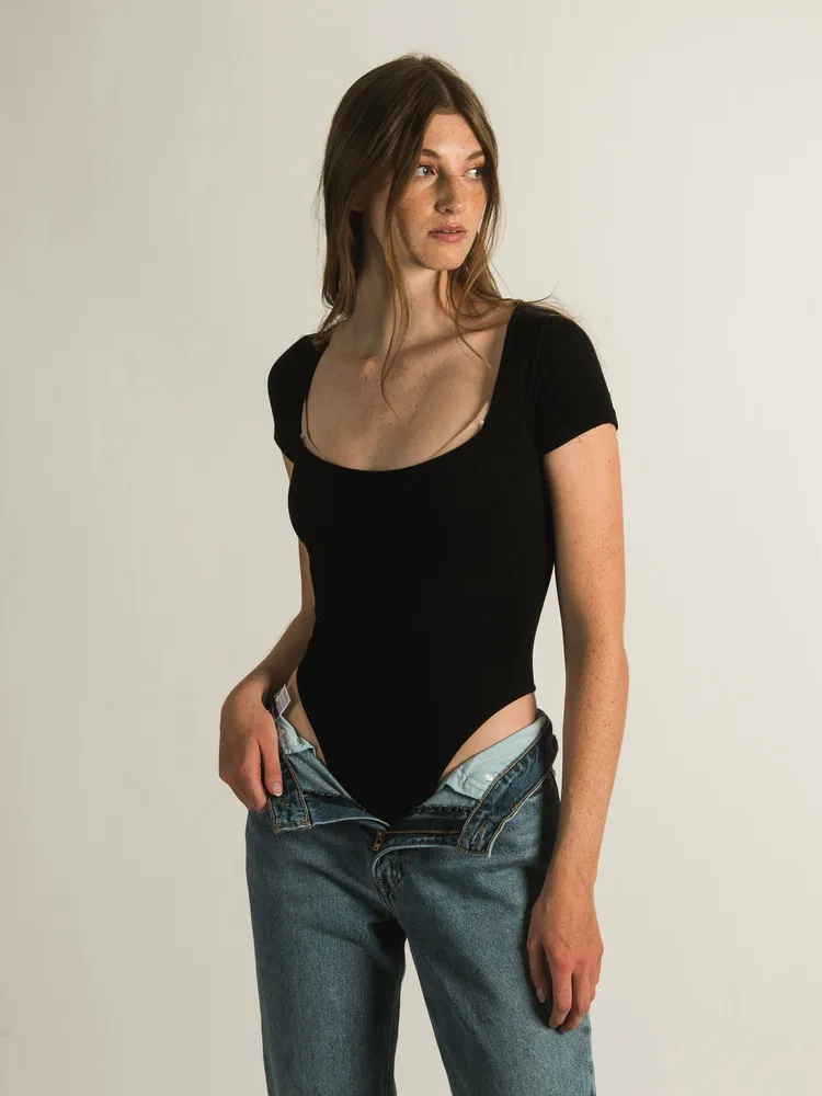 DYNAMIC SQUARE NECK T BODYSUIT