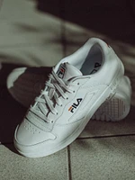 WOMENS FILA FX-100 DSX SNEAKER - CLEARANCE