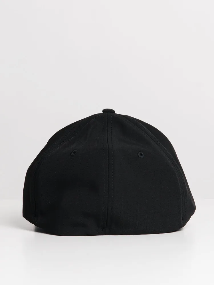 FOX PINNACLE TECH BLACK FLEX FIT HAT - CLEARANCE