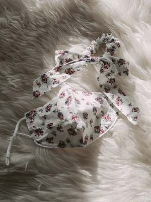 FREE PEOPLE MASK & BOW FLORAL PACK