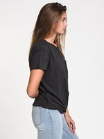 WOMENS EVERLY TWIST TEE