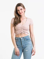 T-SHIRT À COL EN V FRONCÉ POUR FEMMES