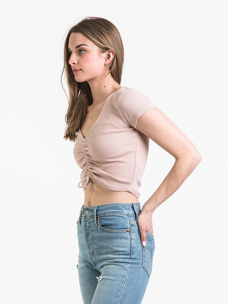 T-SHIRT À COL EN V FRONCÉ POUR FEMMES