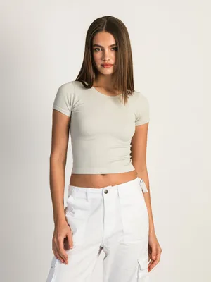HARLOW RIBBED SEAMLESS TEE - ROCK CLEARANCE