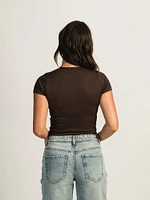 HARLOW RIBBED SEAMLESS TEE - CHOCOLATE