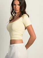 TEE-SHIRT SANS COUTURE HARLOW SQUARENECK - JAUNE