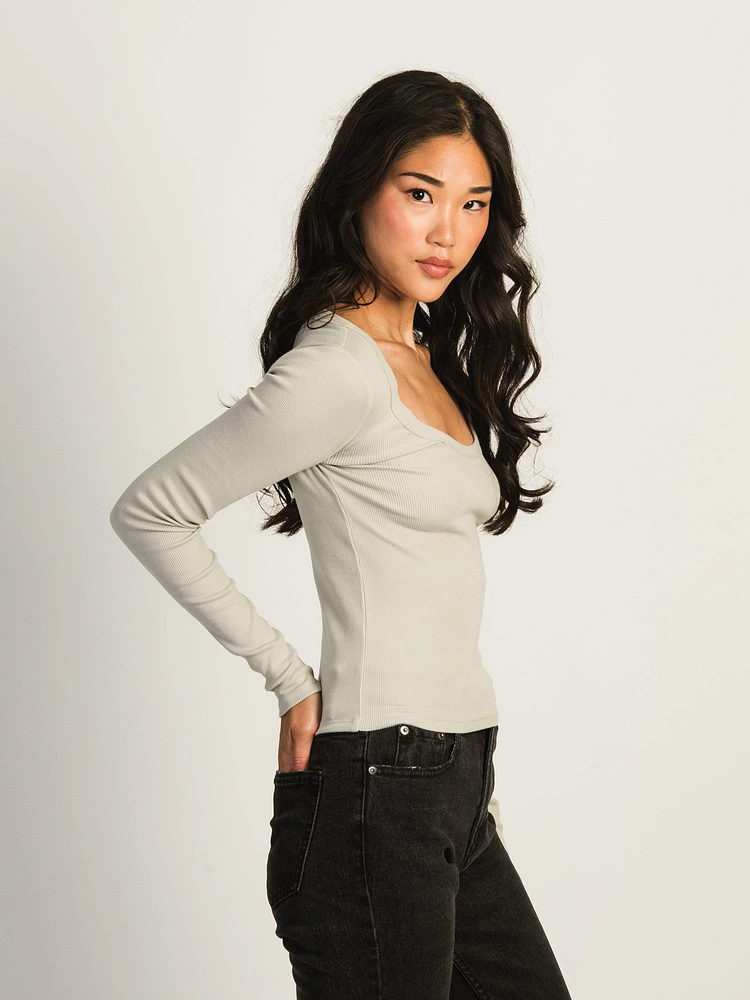 HARLOW ESSENTIAL LONG SLEEVE SCOOPNECK