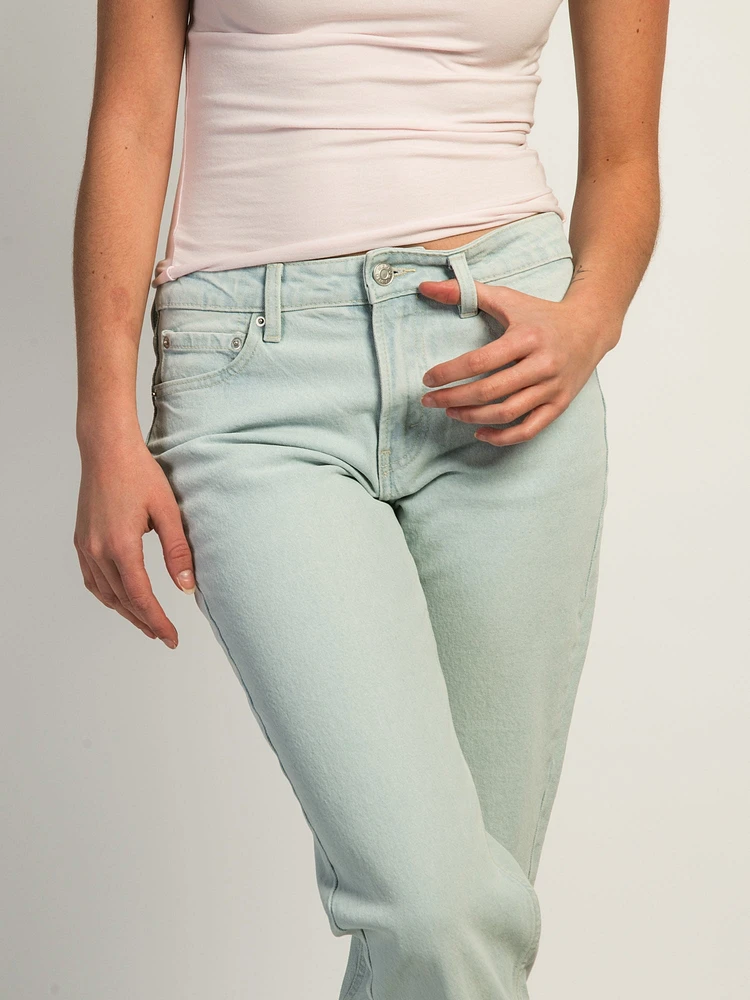 HARLOW MID-RISE STRAIGHT JEAN